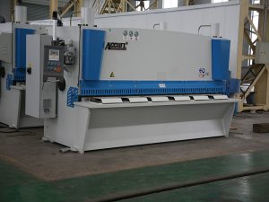 QC11Y cnc hydraulisk skære maskine, stål CNC skære maskine, metal ark skære maskine